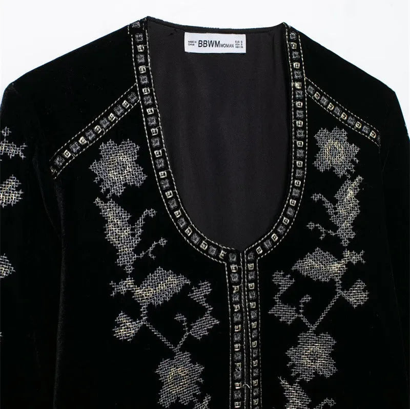 Women's casual embroidered velvet jacket in black with loose fit and long sleeves