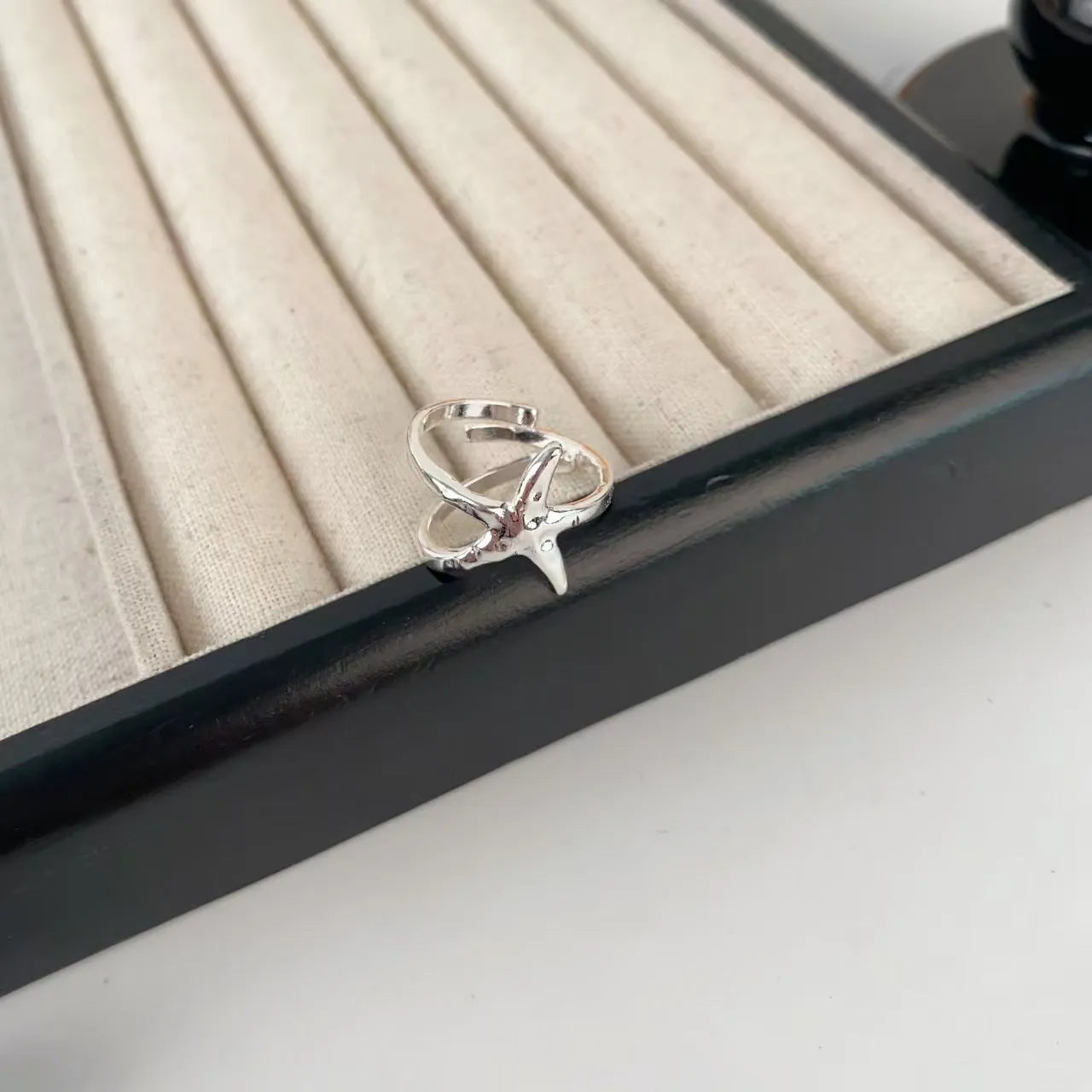 Zinc alloy 3D jasmine flower ring with open mouth design in a choice of patterns and colours.