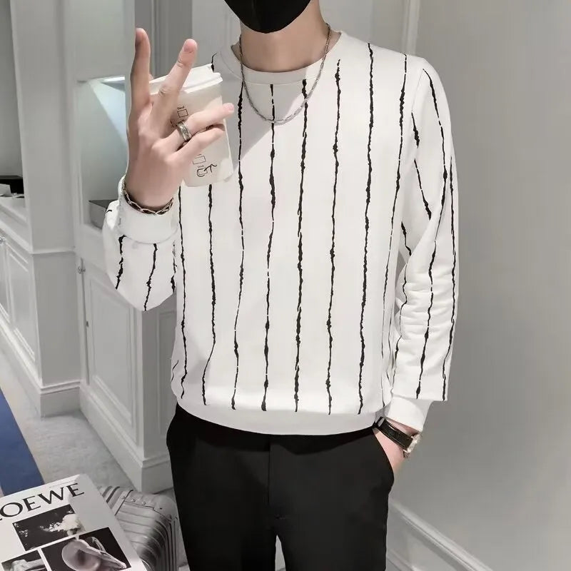 Men's loose fit corduroy striped pullover sweater in black, regular sleeve, thin knit