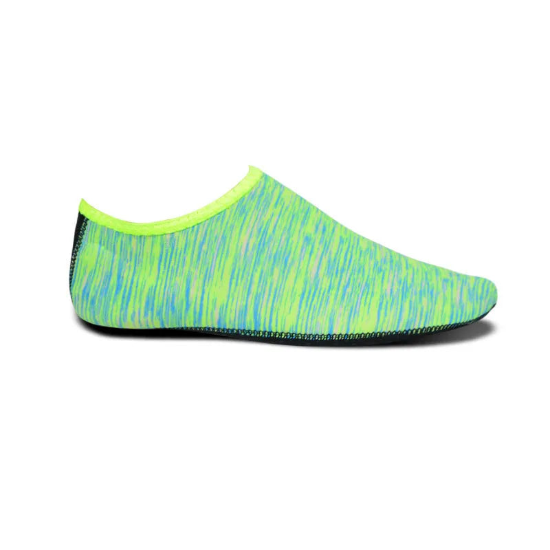 Printing snorkeling diving socks for men and women 2.5mm rubber Lycra non-slip in camouflage red and blue