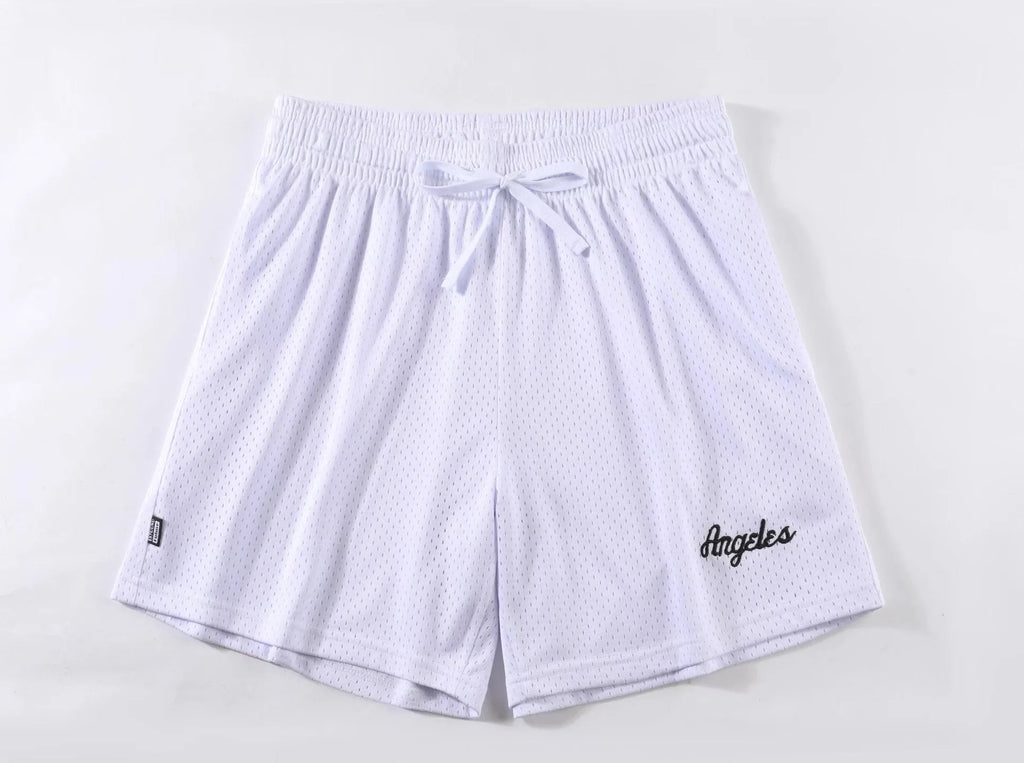 Men's double-layer mesh sports shorts in multiple colours on a size chart background.
