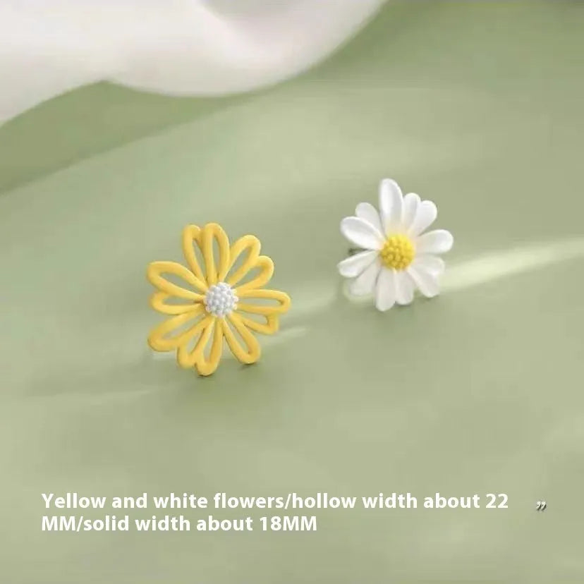 Flower-shaped alloy stud earrings in white and green, yellow and white, blue and orange colour combinations