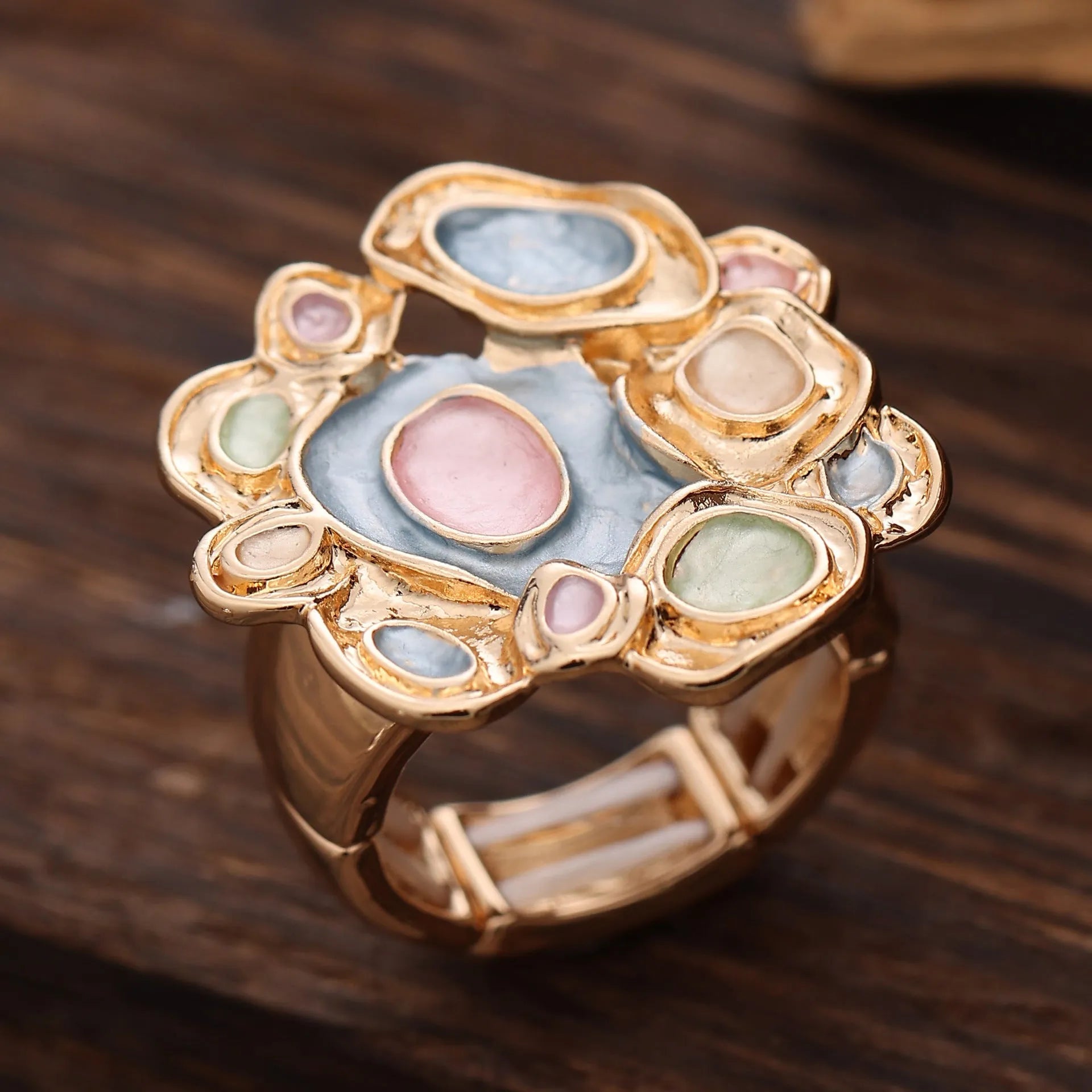 Enamel geometric flower stretch ring in gold colour, zinc alloy, floral and wave design