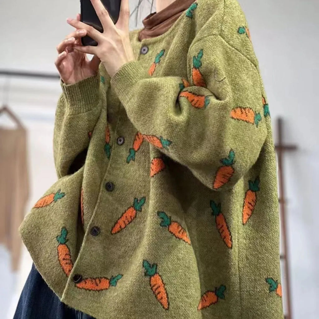 Loose round neck cardigan with Mori artistic colour contrast print.
