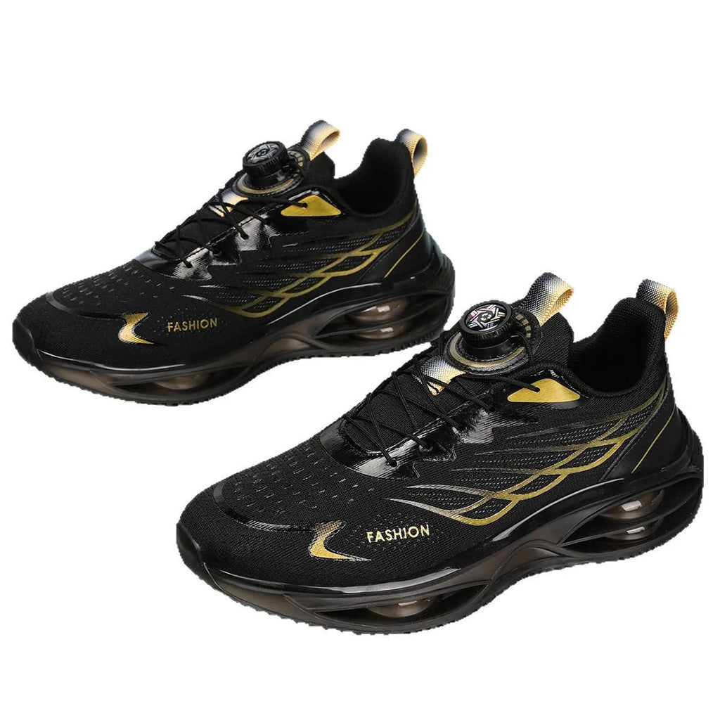 Casual low-top breathable trainers in solid colour with round toe and lace-up design.