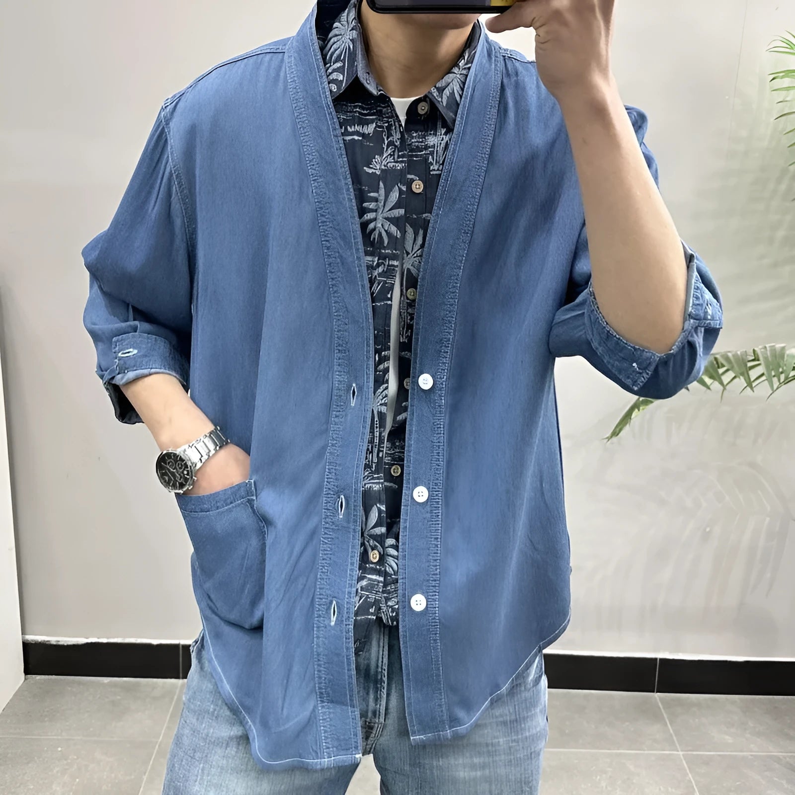 Men's dark blue V-neck denim coat with three-quarter sleeves and loose casual fit
