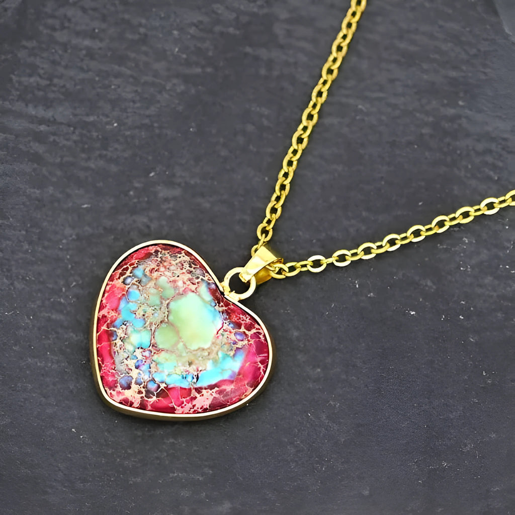 Natural emperor stone heart-shaped pendant necklace in red and blue tones