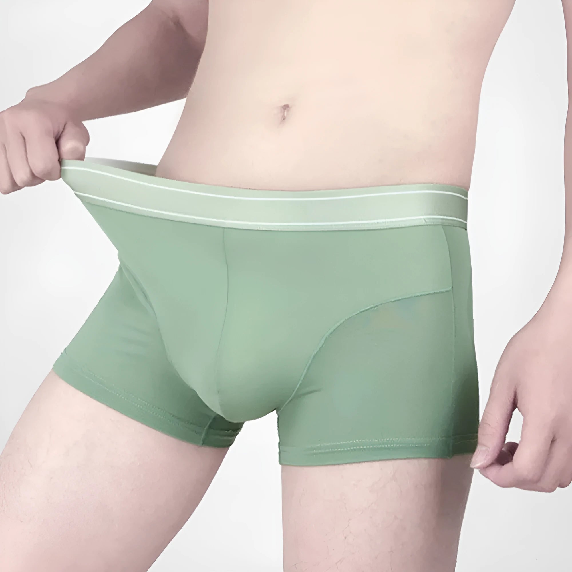 Quick drying breathable ice silk shorts for men in black, leisure fit with elastic waist