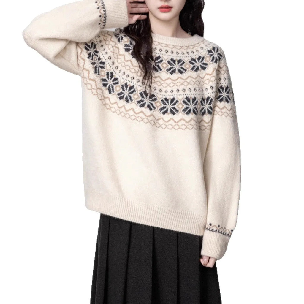 Women's milky white vintage fair isle geometric pattern thick pullover sweater with crew neck.