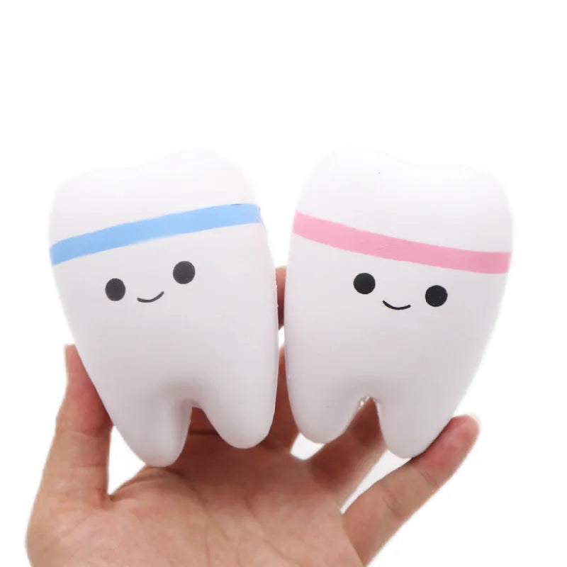 Simulation facial expression tooth toy in Chinese style, 10.5x7.5x6cm, plastic resin PU, blue colour variant