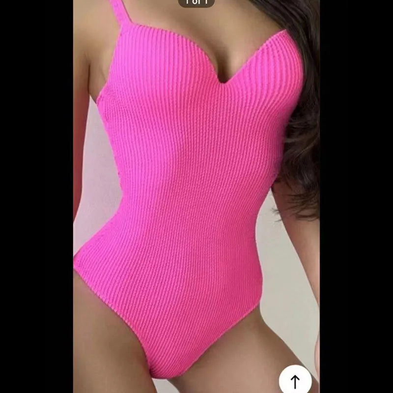 Women's striped one-piece swimsuit in polyester fabric for swimming