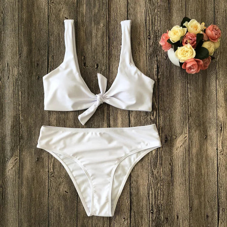 Polyester bikini set with bra and panties in five colour options