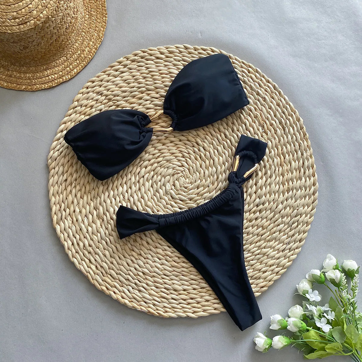 Black low-waist women's bikini swimsuit with split-style briefs for swimming