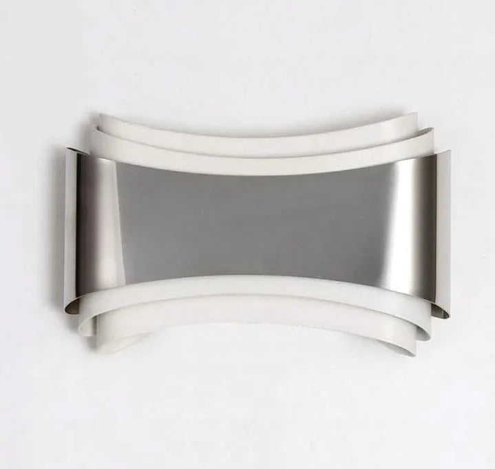 Modern LED wall lamp with warm white light, 23cm wide by 13cm high with matte finish