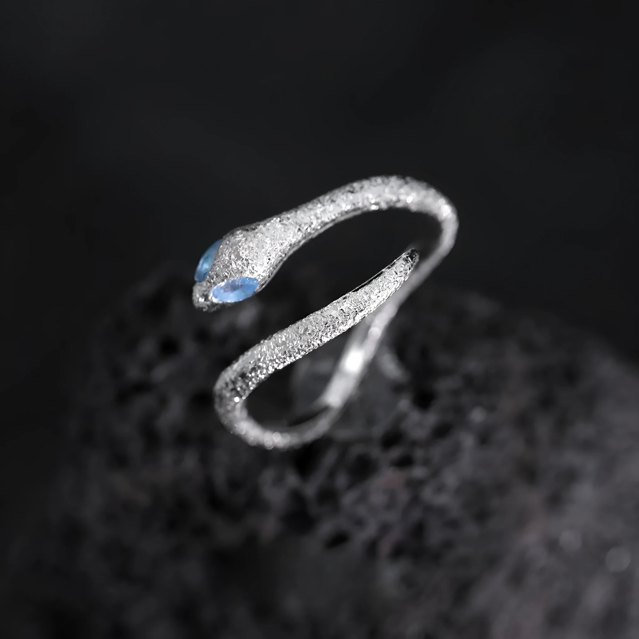 Adjustable silver snake ring with electroplated platinum colour finish for women