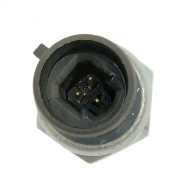 Ford F6TZ-9F838-A fuel pressure sensor with connecting line for F4 and F6 engines.