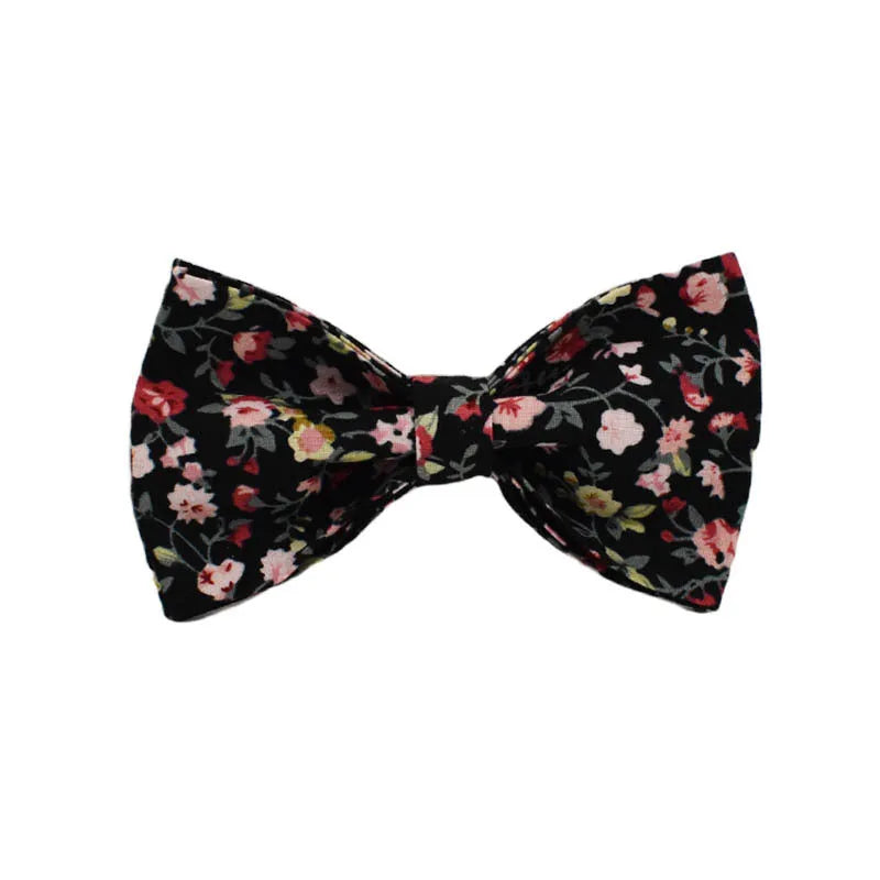 Printed pet collar and leash set with matching dog vest and removable bow accessory
