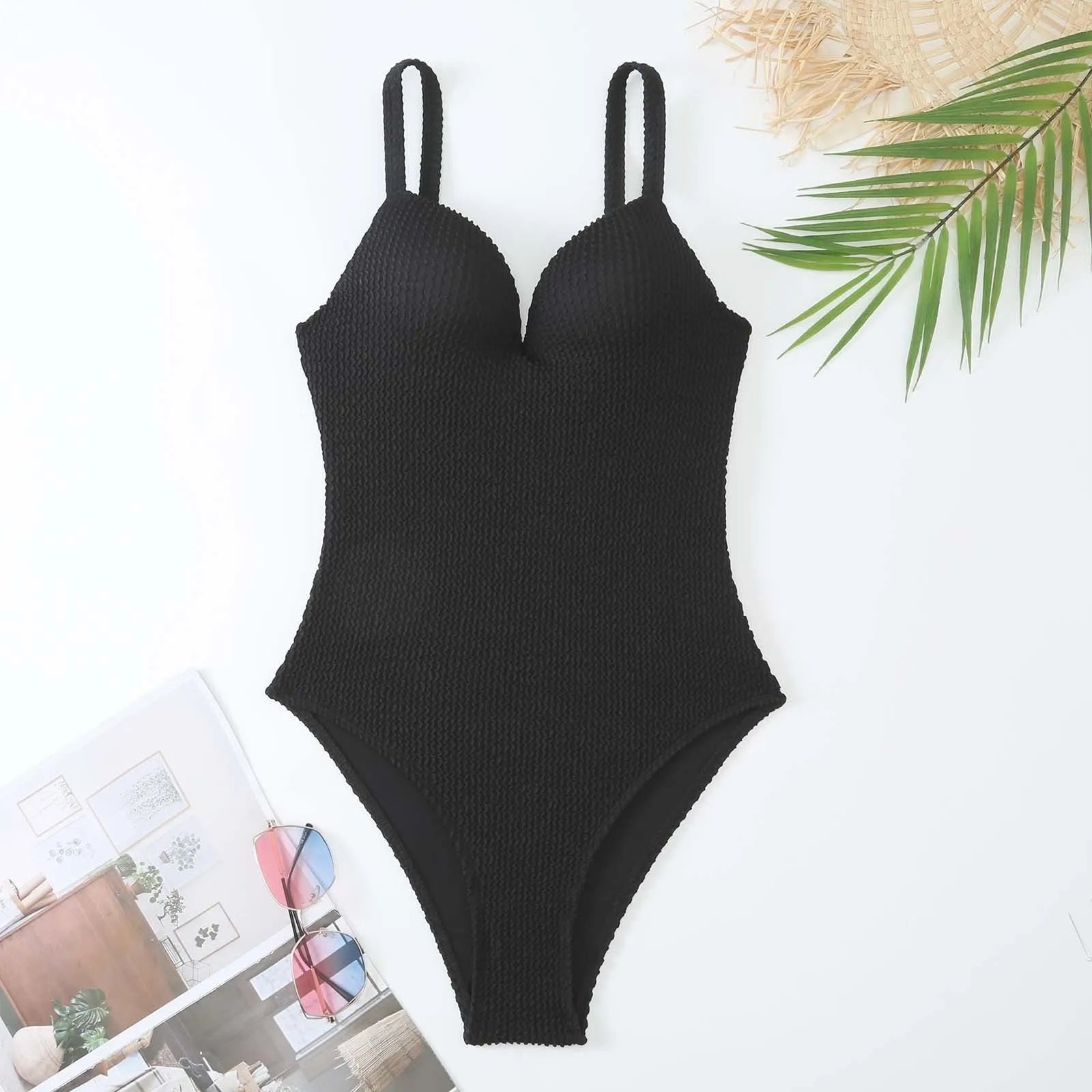 Women's striped one-piece swimsuit in polyester fabric for swimming