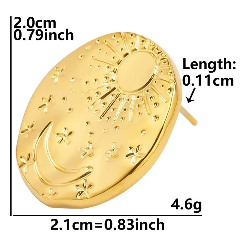 A pair of geometric shell design stud earrings in 304 stainless steel with a gold plated finish.
