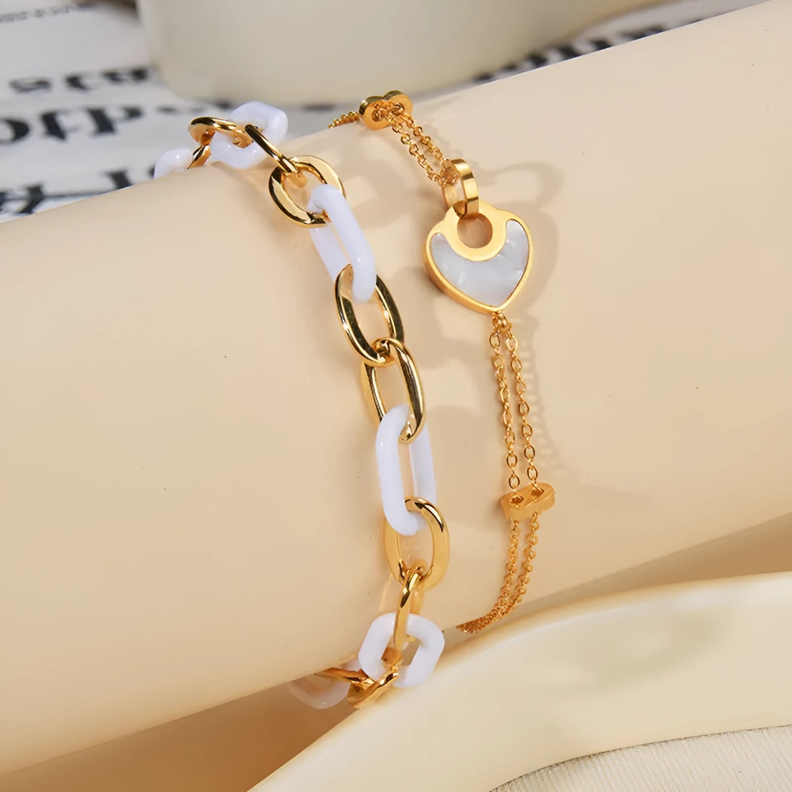 Women's stainless steel and resin bracelet with a double-layer loving heart design.
