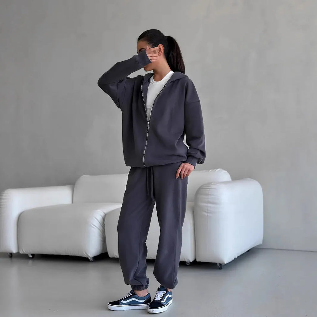 Street style long-sleeved coat and trousers two-piece set in loose fit with solid colour design