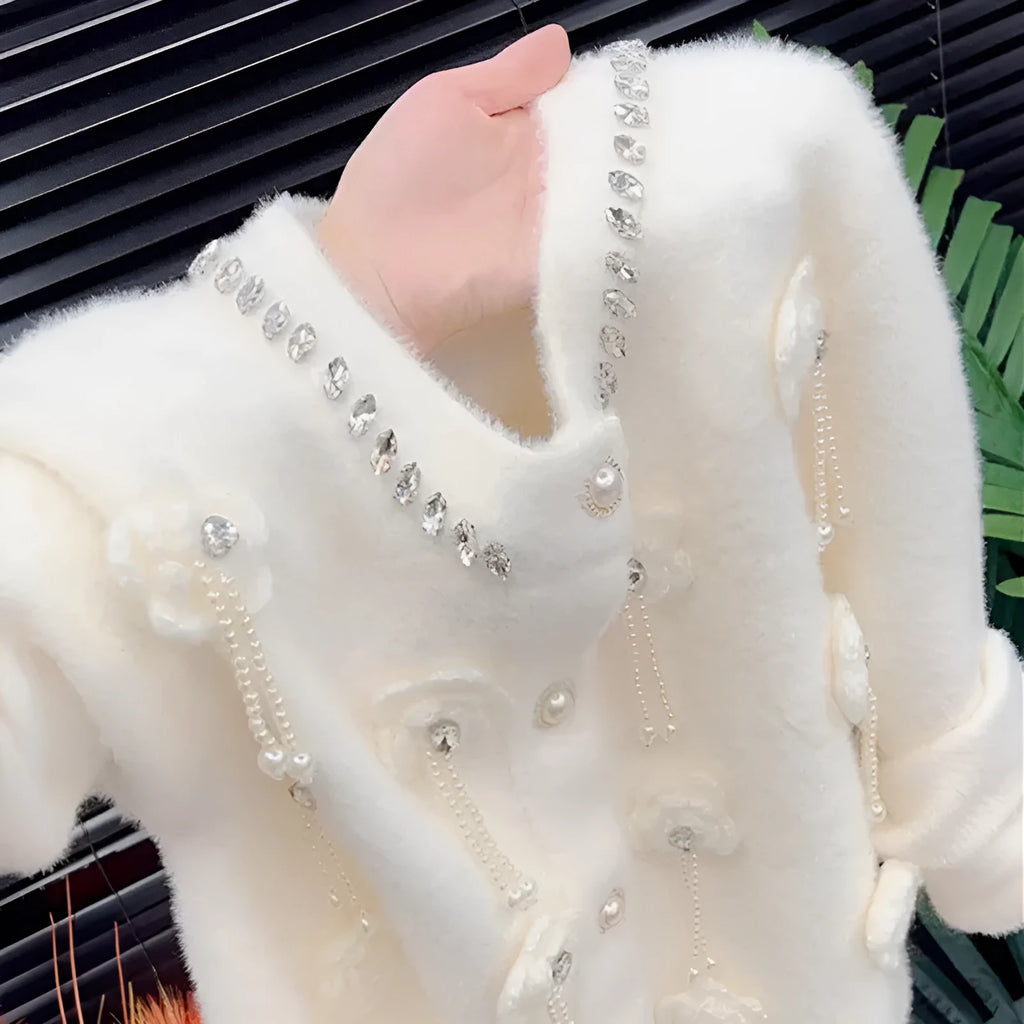 V-neck beaded white knit cardigan with long sleeves in relaxed fit, available in sizes S to XL