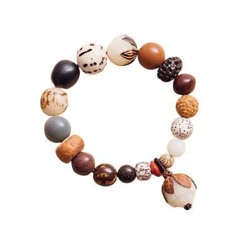 Traditional bodhi seed bracelet with 18 seeds in geometric pattern for unisex wear