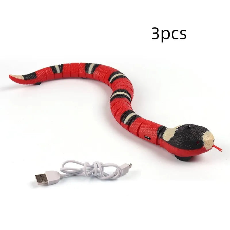Smart sensing electronic snake cat toy with USB charging cable and realistic cobra design