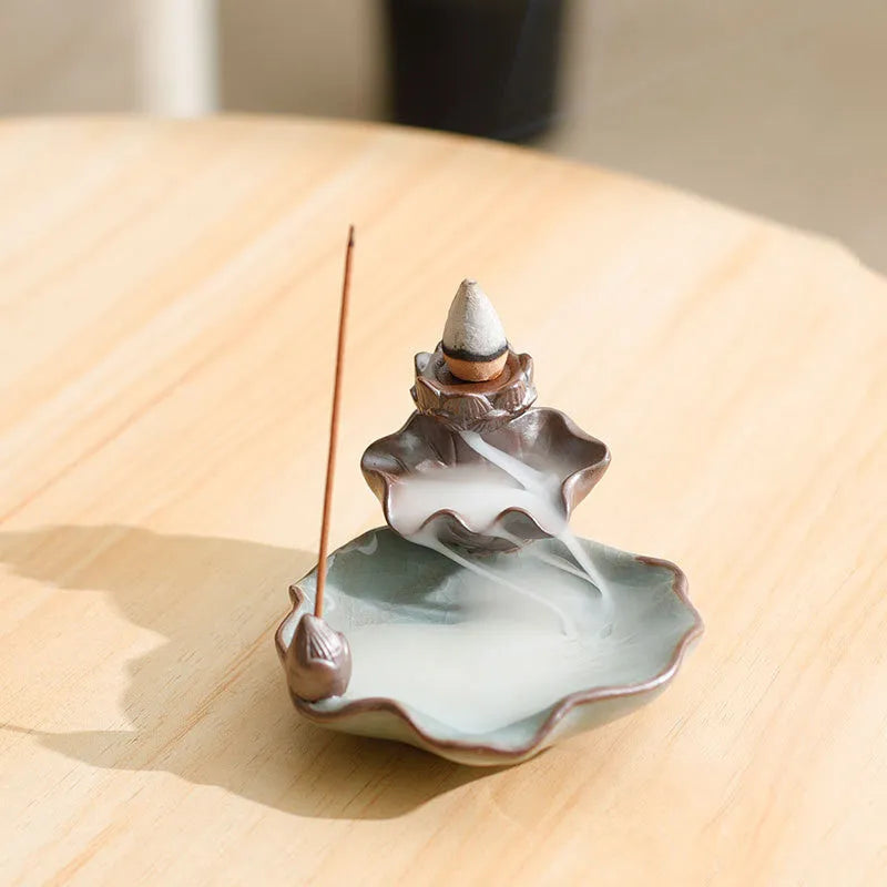 Purple clay ceramic reverse flow incense burner with New Chinese style good luck motifs