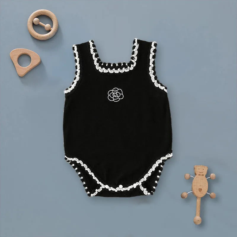 White lace triangle romper for babies, thin cotton, sleeveless pullover style