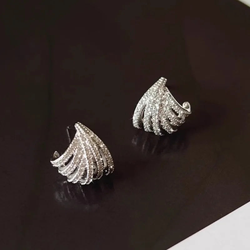 Geometric zircon earrings for women with platinum colour electroplated finish