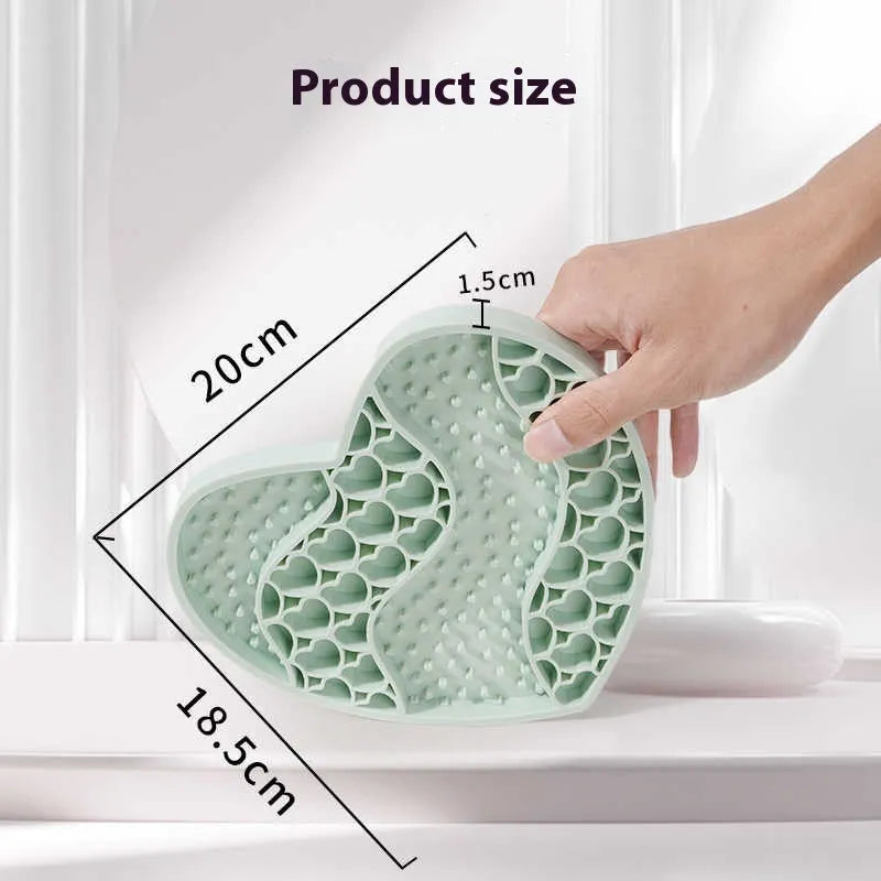 Silicone dog licking mat in Bright Bamboo Green, 20x18.5cm slow food feeding mat with textured surface