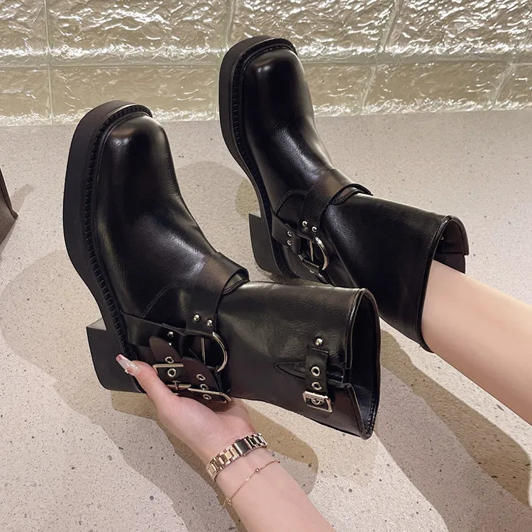 Simple thick-soled Martin boots for women in solid colour black, artificial PU upper, side view showing lace-up design and thick sole