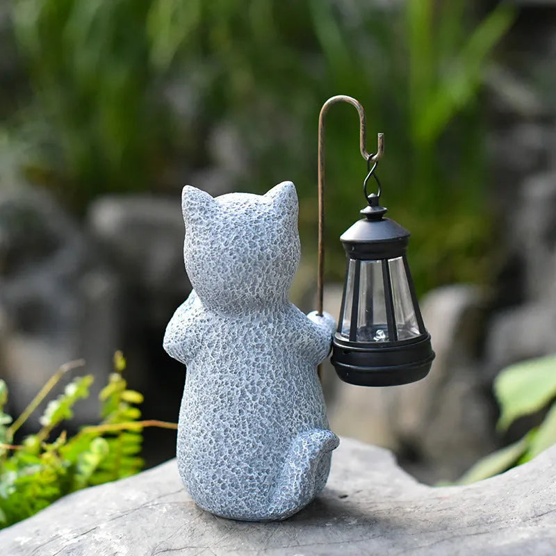 Solar garden lamp with kitten lifting lamp design in pastoral style for outdoor use