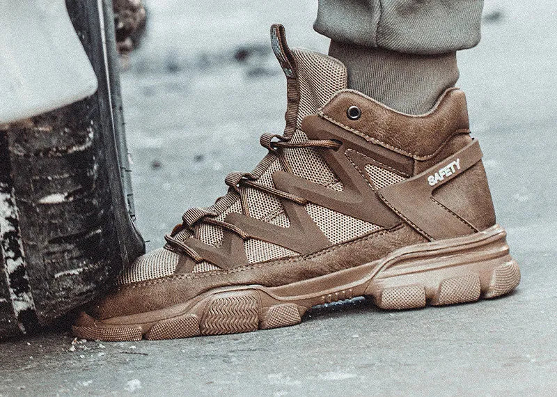 Protective high-top work shoes with anti-smashing toe cap, rubber sole, flying weave upper in khaki colour