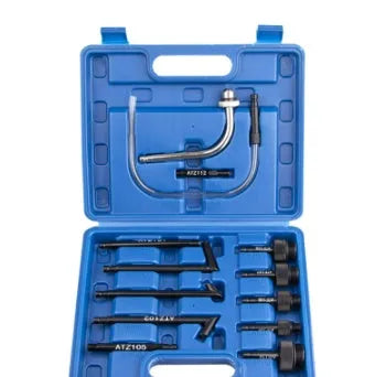 Thirteen-piece automatic transmission oil refuelling tool kit with injector and connectors