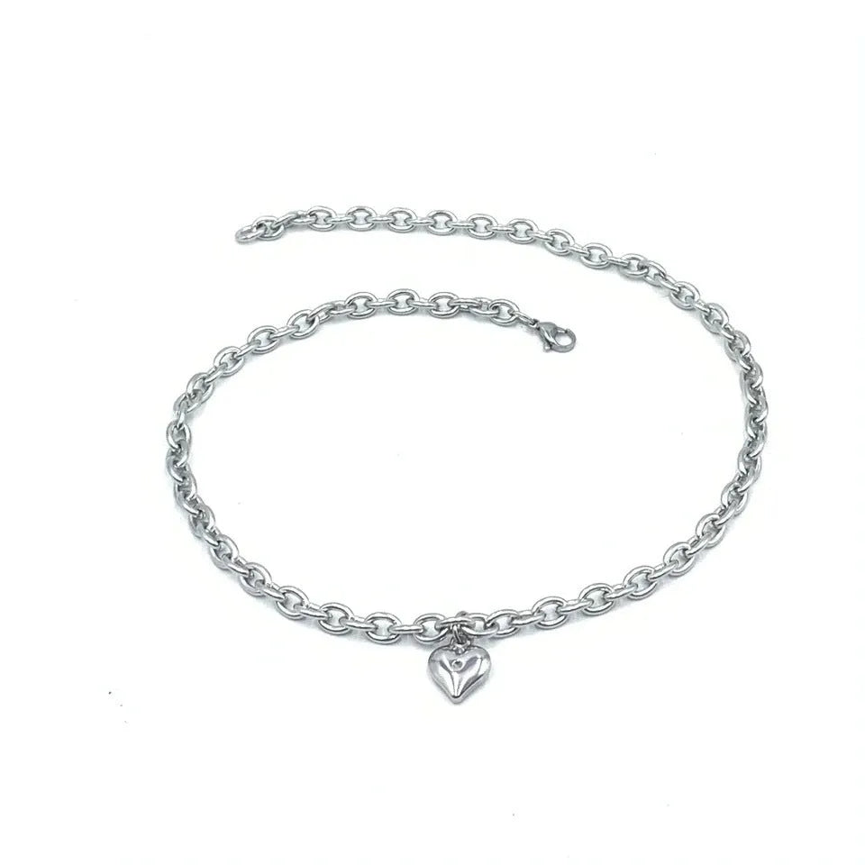 Stainless steel pet pendant necklace with love heart charm on curb chain in gold or silver finish