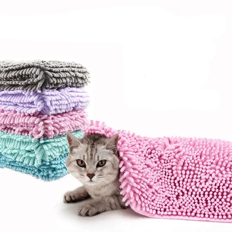Pet chenille extra size quick-drying absorbent towel in blue on white background