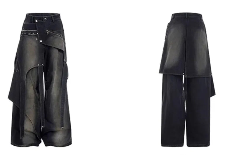 Youthful deconstruction worn jeans in cotton with front zipper available in sizes S M L XL