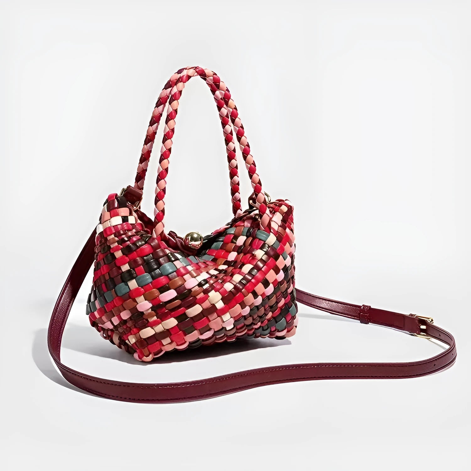 Women's woven shoulder bag in PU leather with handmade texture measuring 18x11x14cm