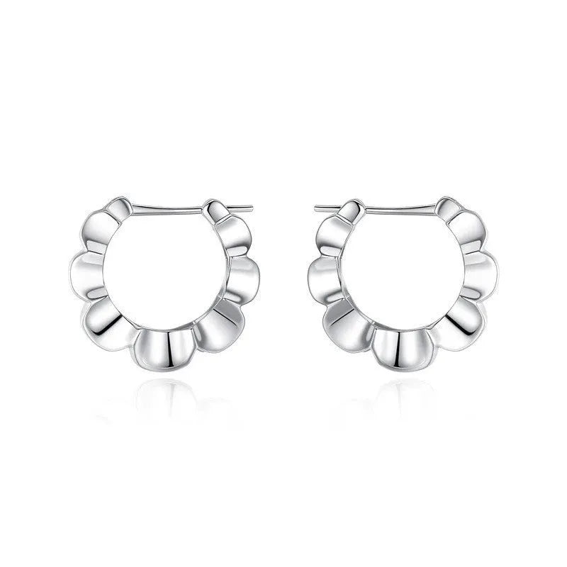 Pair of sterling silver geometric earrings with retro style and round elements