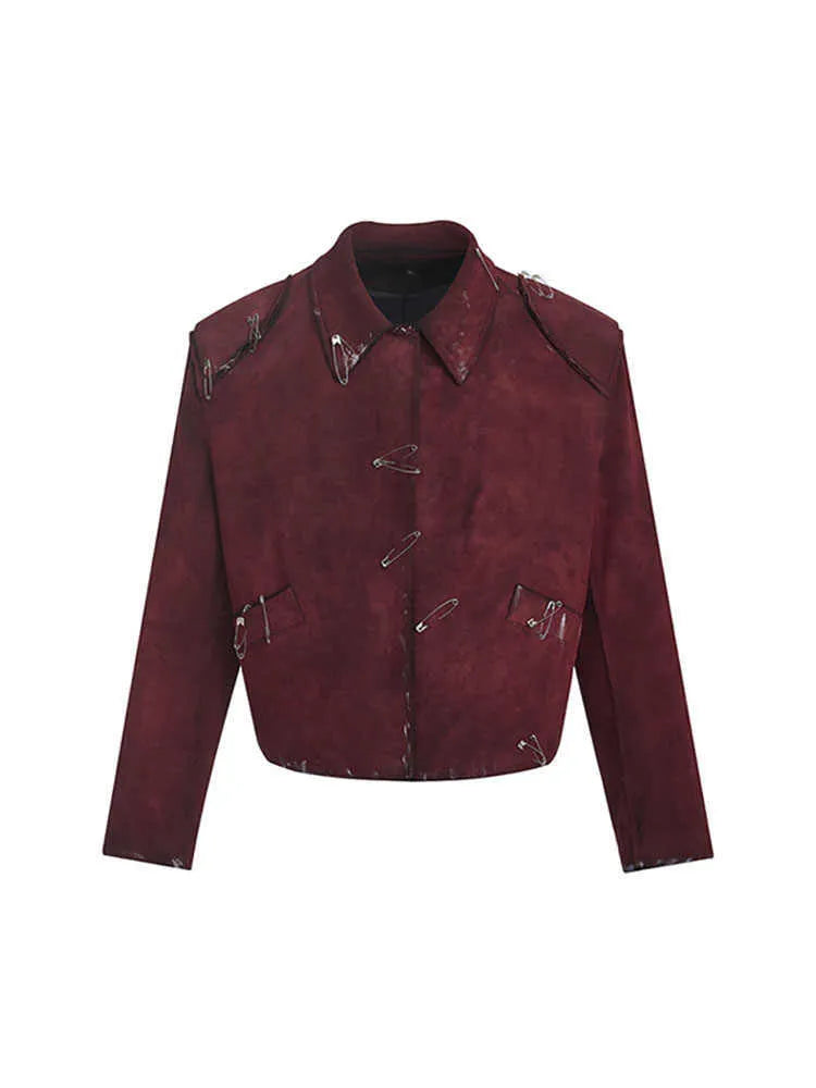Men's red quilted jacket with decorative flocking and lapel collar in loose fit design
