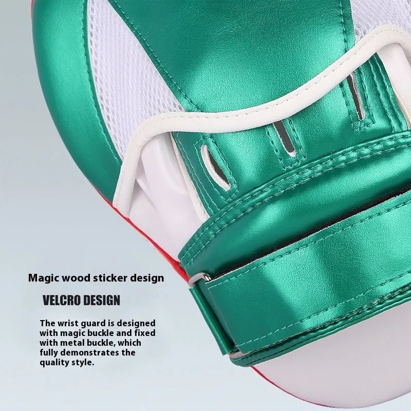 A vertical gold-coloured PU leather boxing sanda baffle target for home training.