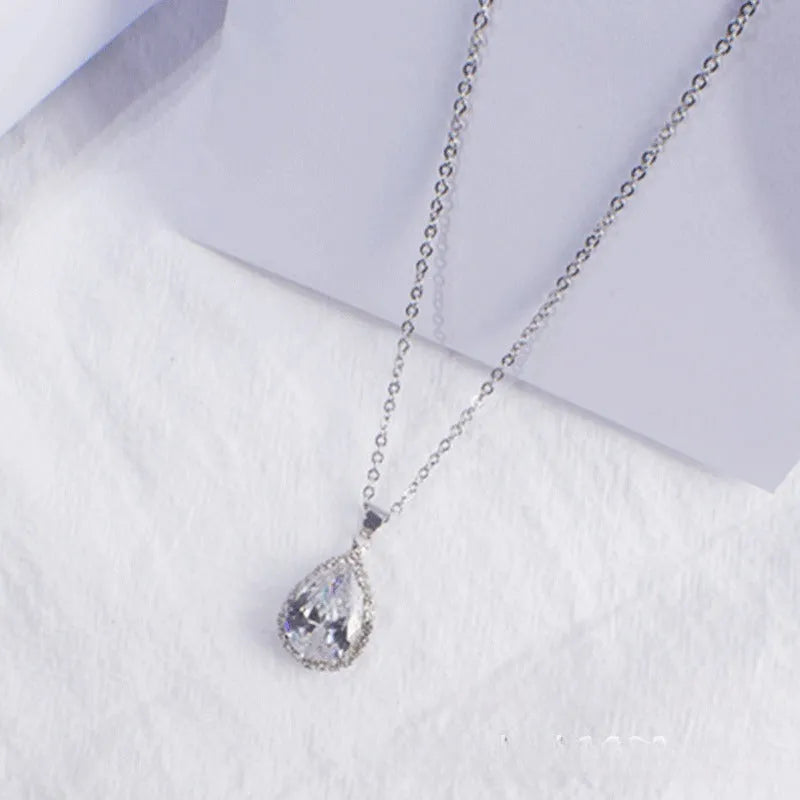 Women's rose gold rhinestone water drop necklace in pink colour with geometric design