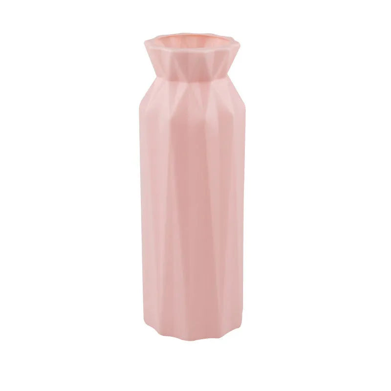 Simple drop-resistant melamine plastic vase in green, grey, pink or white with a 7.2 cm base.