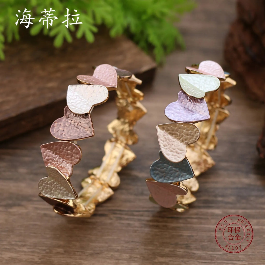 Heart-shaped alloy elastic bracelet ladies Valentine's Day gift four colours