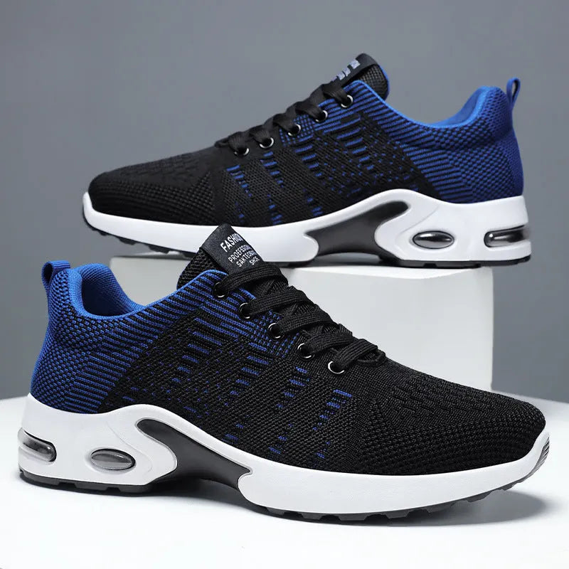 Men's low-top Flyknit mesh sneakers in black with coloured accents on an injection moulded sole