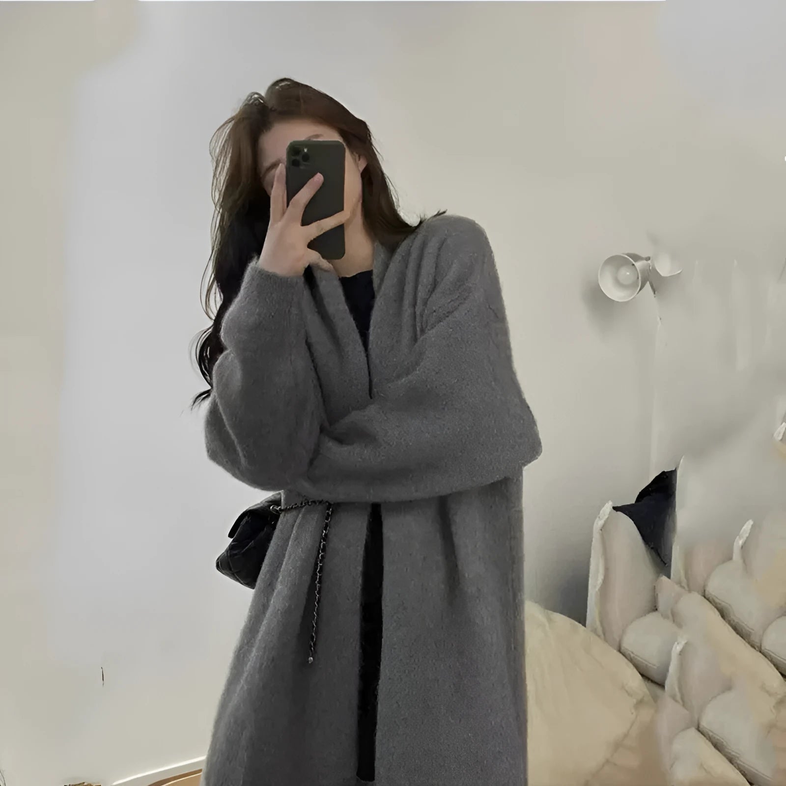 Loose thick chenille cardigan for women in a free size, shown in a solid colour with a 3D pattern.